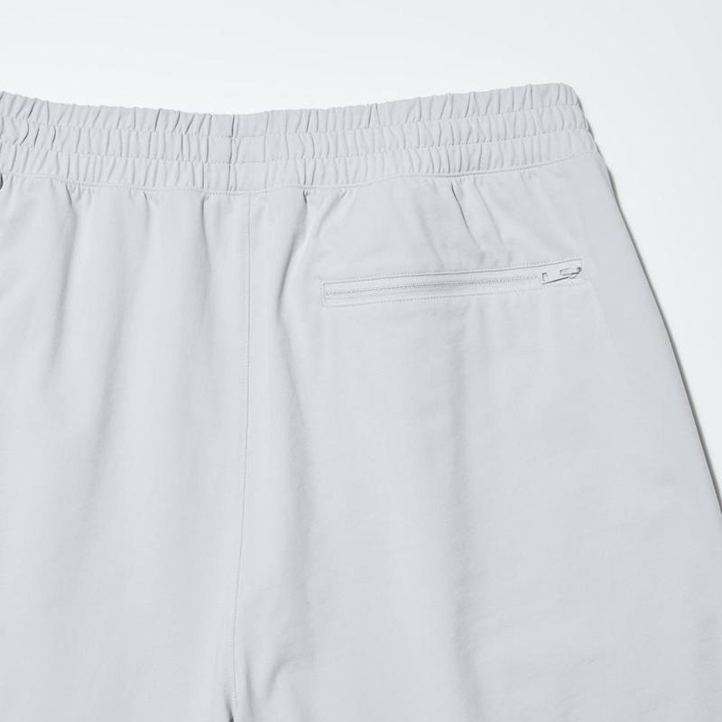 Uniqlo Ultra Stretch DRY-EX Men Shorts Beige  US |  OUWH-82705